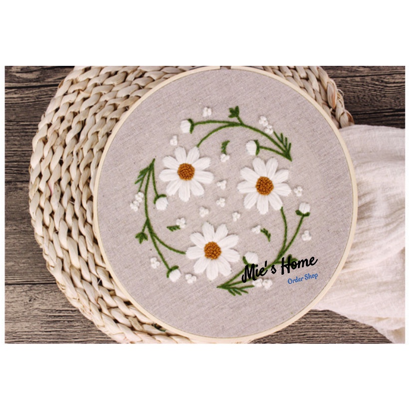 Kit thêu tay - DIY Bộ nguyên liệu thêu tranh CÚC HỌA MI   / MIE HANDMADE