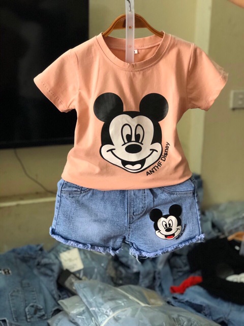 Set bộ quần áo cotton quần bò mickey cho bé gái