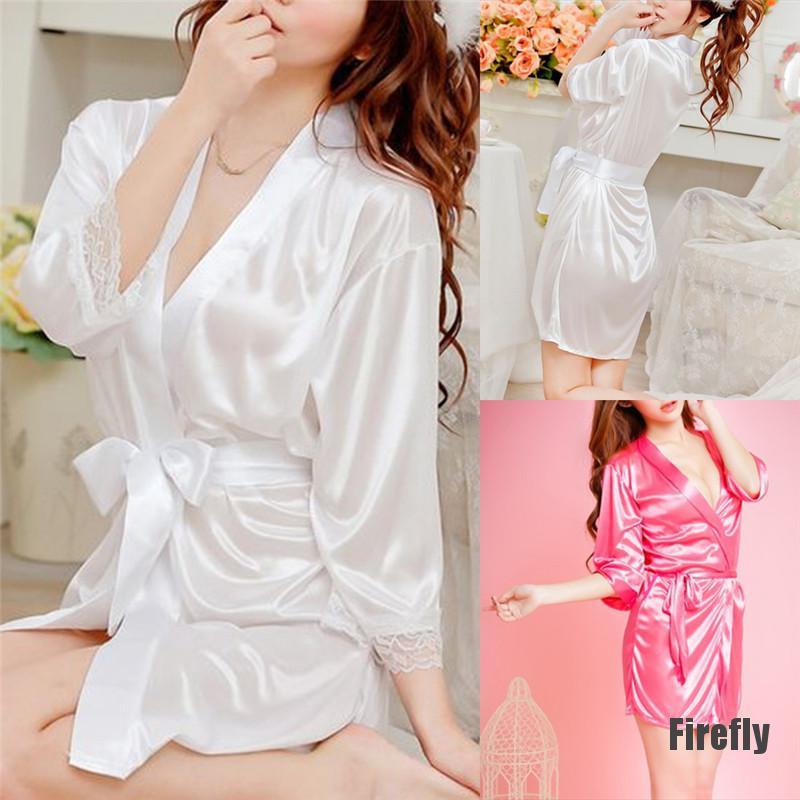 Bộ Đồ Ngủ Vải Satin Phối Ren Quyến Rũ