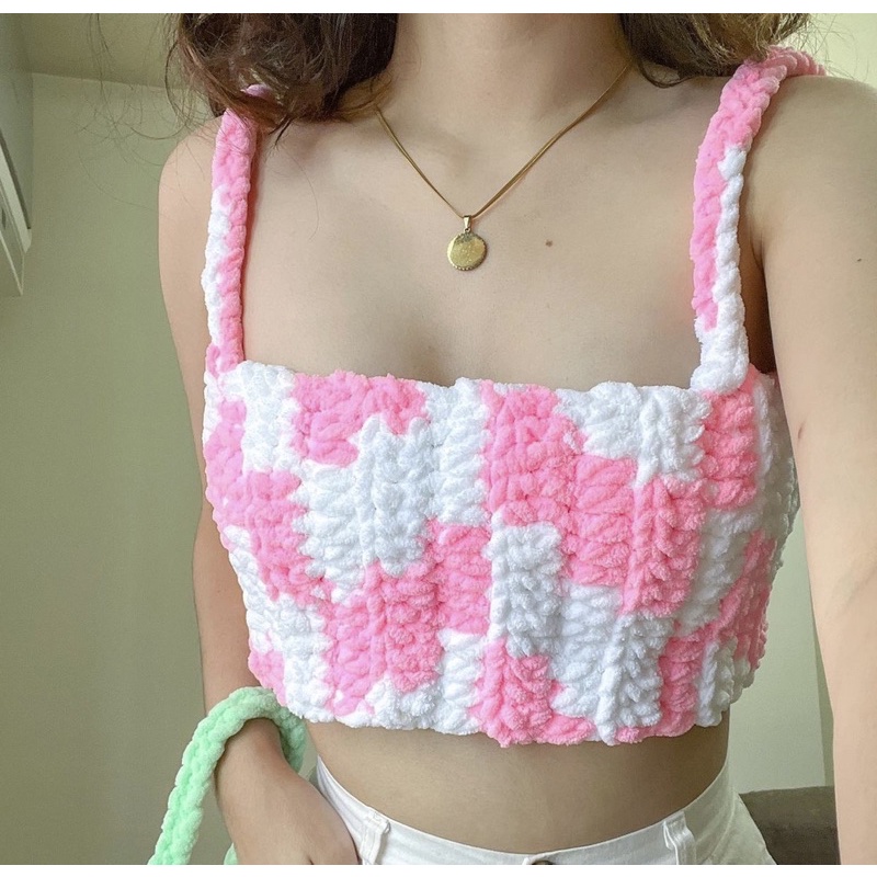 Áo dây croptop len móc thủ công