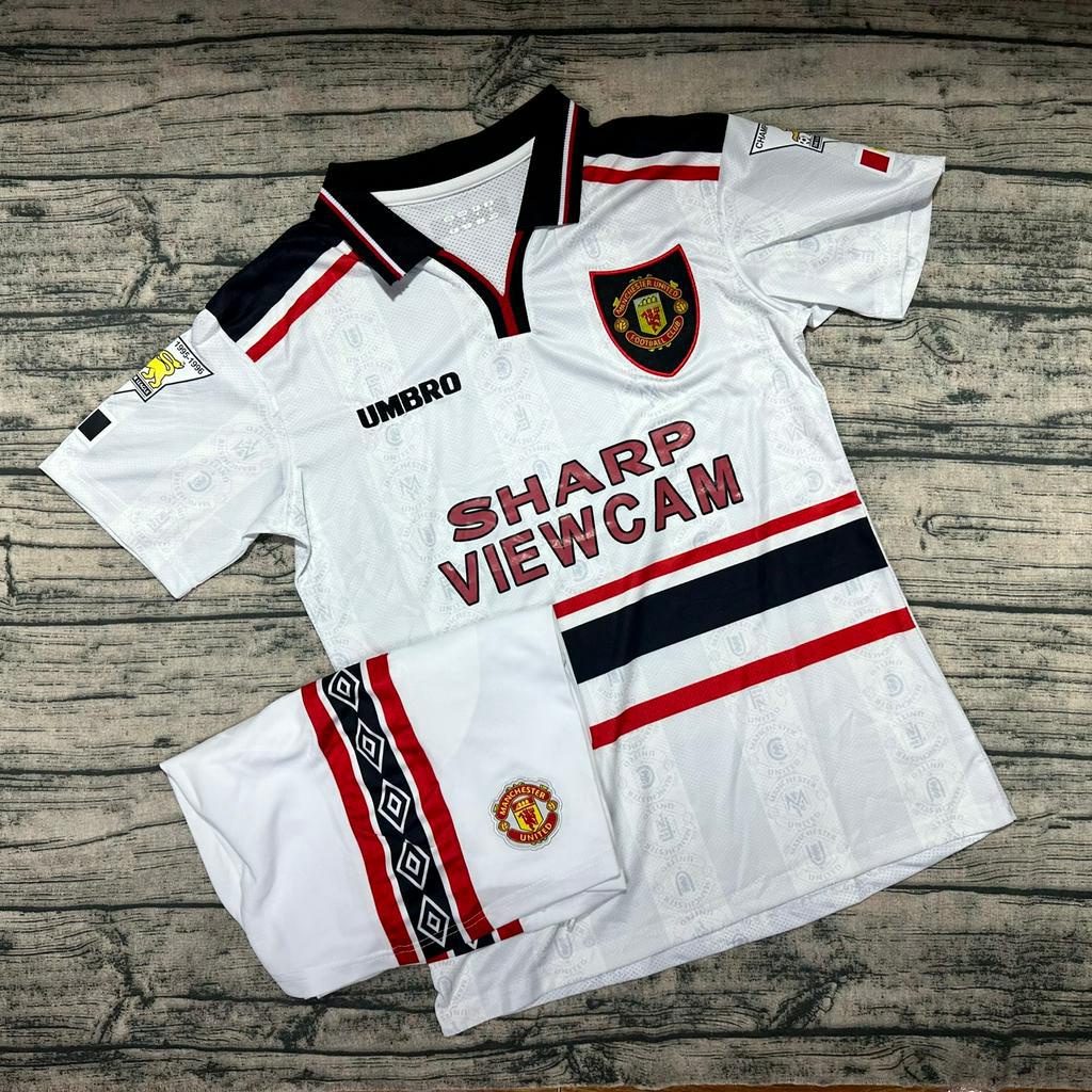 ÁO QUẦN BÓNG ĐÁ CLB MANCHESTER UNITED-BAN 1999 QUẦN CÓ TÚI-VẢI GAI THÁI CAO CẤP