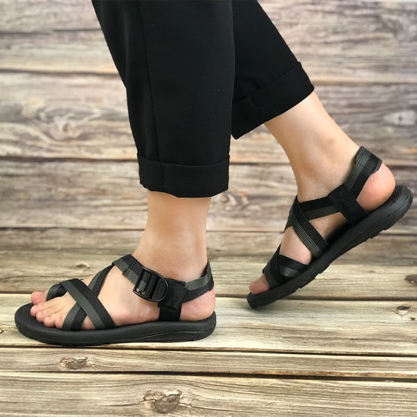 [Mua Kèm Áo Thun 0Đ] Giày Sandal Nam Nữ Đi Mưa Siêu Rẻ - ZR117BG Xám phối đen