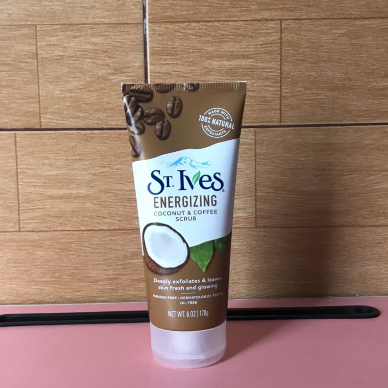 sữa rửa mặt tẩy da chết dịu nhẹ st.ives 170g