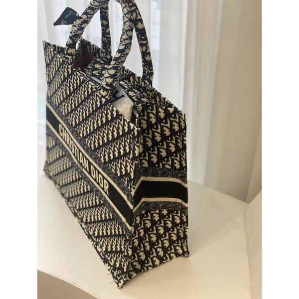 Túi Dior Tote Book