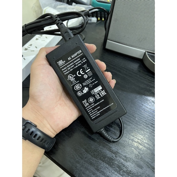 dây sạc 20v cho loa portable
