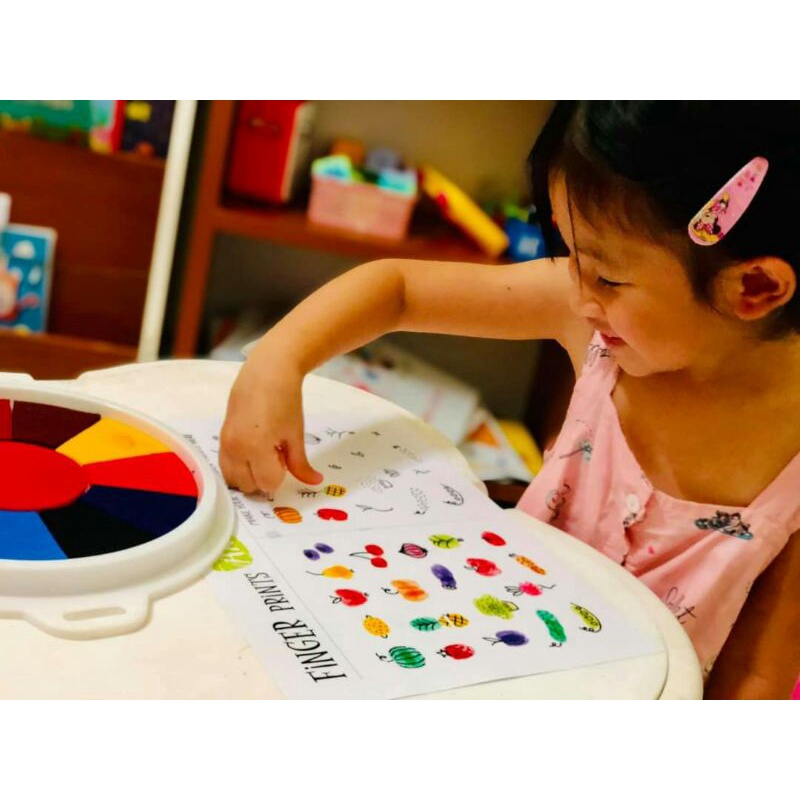 Màu Vẽ Vân Tay 12 Màu Washable Paint Pad Kèm Quà Tặng