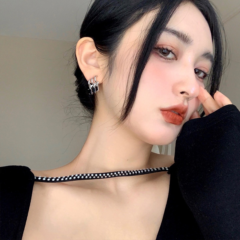 Khuyên Tai Đính Đá Zircon Đen Thời Trang Phong Cách Hip Hop 19A1623