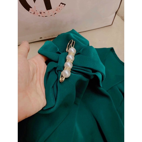 ÁO SOMI NƠ CỔ KÈM KHUY CÀI ĐÁ SANG CHẢNH