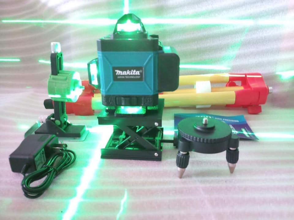 Máy bắn cos laser 12 tia xanh Makita 3D-360độ có điều khiển từ xa -Tặng bộ từ hít treo tường