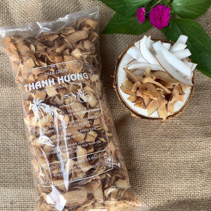 Dừa khô sấy giòn 500g đặc sản Bến Tre, dừa sấy khô vị truyền thống - Ăn vặt nhà Cốm