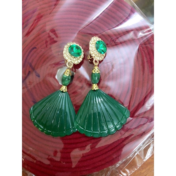 Khuyên tai kẹp hầu đồng