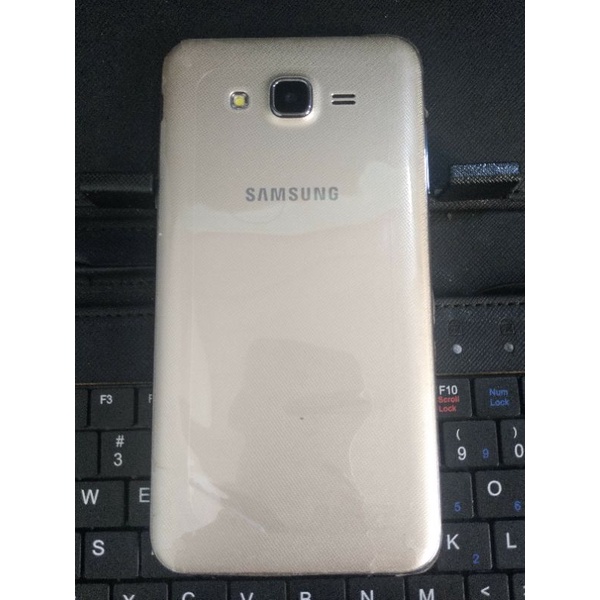 Điện thoại Samsung Galaxy J7