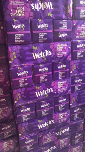 Thùng 12 lon Welch's nho Mỹ