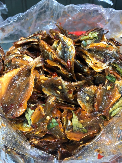 Cá Chỉ Vàng Sốt Chanh ( ăn liền ) là món ăn ngon của Shop Đặc Sản Biển Phan Thiết NGỌC DŨNG; Hộp 200 gram. HSD 12 tháng