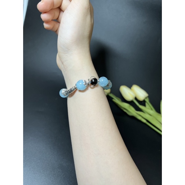 Vòng tay Aqua xanh biển