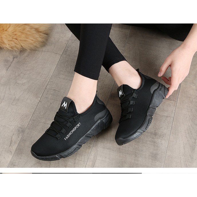Giày Thể Thao Nữ Cá Tính