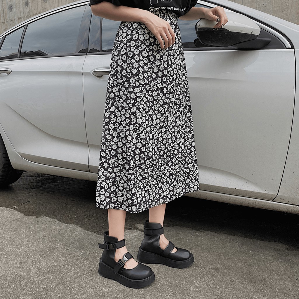 [Mã FASHIONGREEN15 giảm tới 30K đơn 99K] G8090 | GOTHIC BOOTS GIÀY CAO CỔ SANDAL CÀI KHUY PHONG CÁCH BẮC ÂU | BigBuy360 - bigbuy360.vn