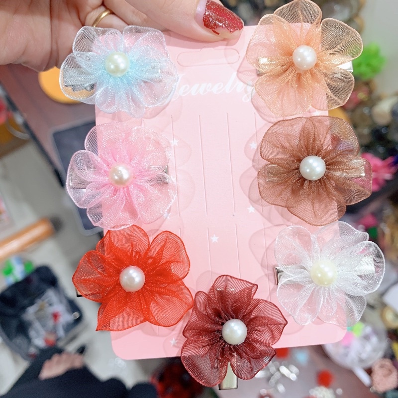 Kẹp tóc hoa đính hột