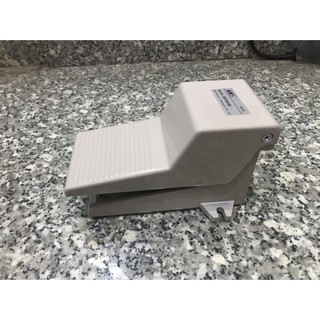 Van đạp chân 4F210-08