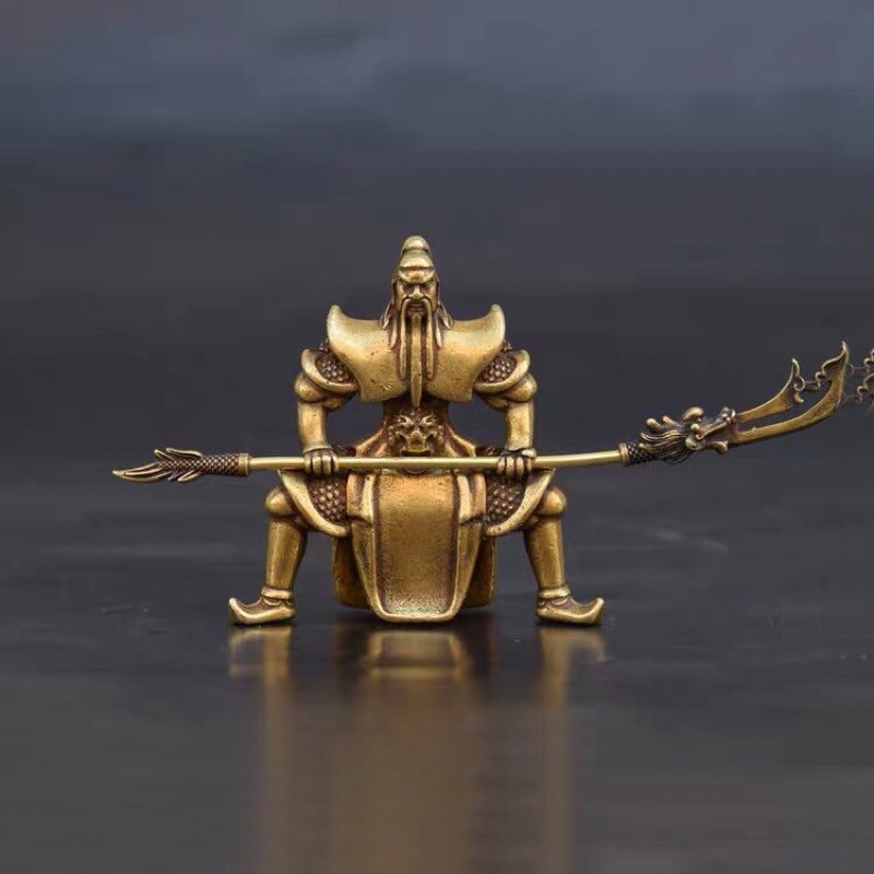 Tượng đồng vàng: Quan Vân Trường trấn Ải