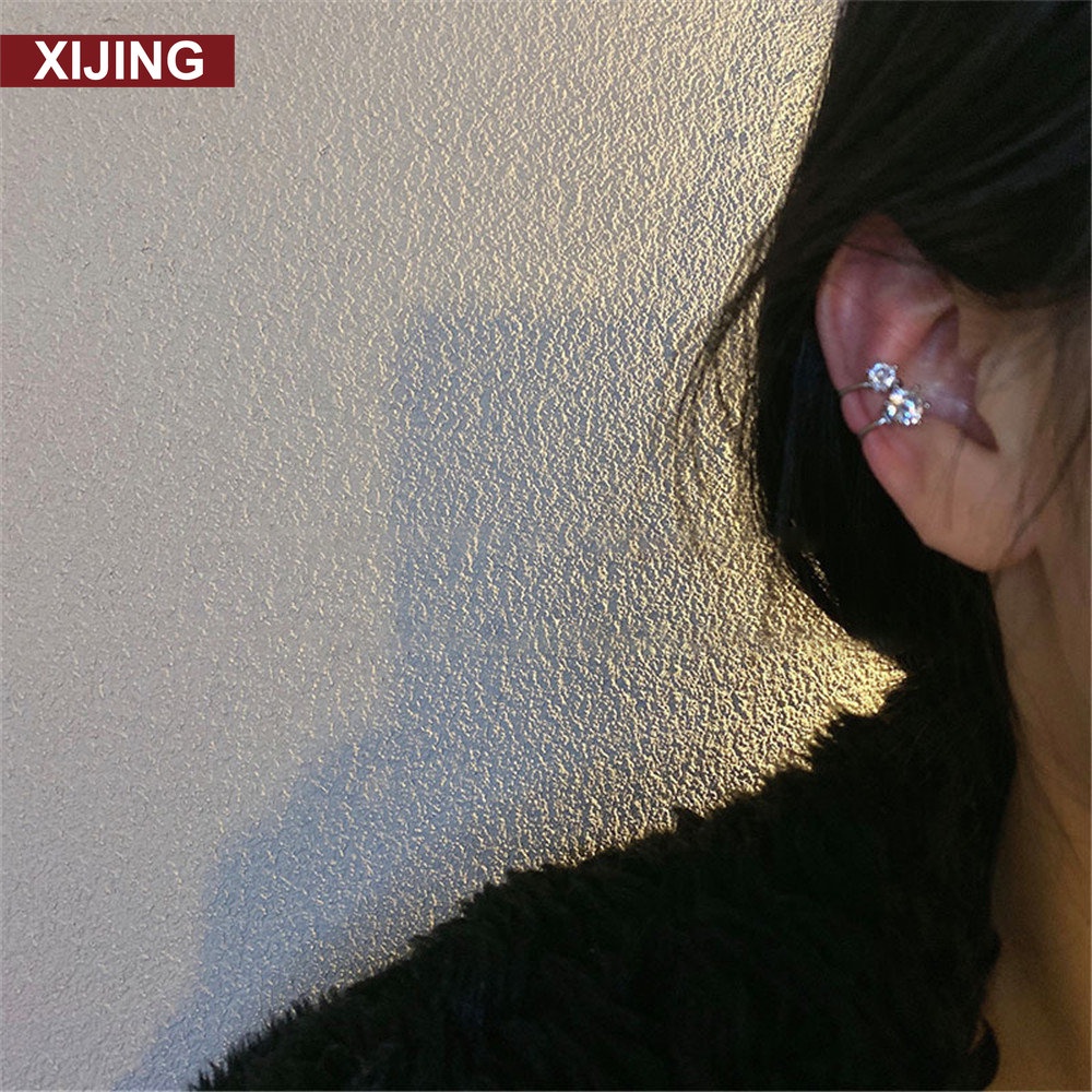 Set 2 Khuyên Kẹp Vành Tai Không Cần Khoan Lỗ Kiểu Dáng Đơn Giản Dành Cho Nữ