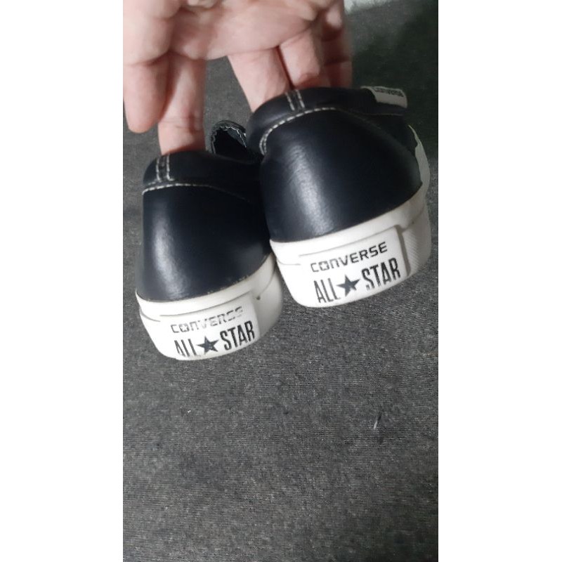 Giày converse lưòi chính hãng 2hand còn rất mới nhé size 38 ྇ !