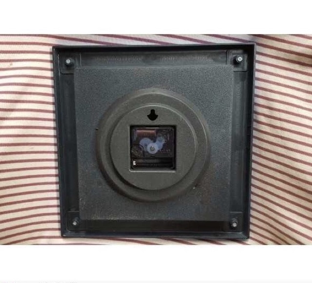 Đồng hồ treo tường Laba