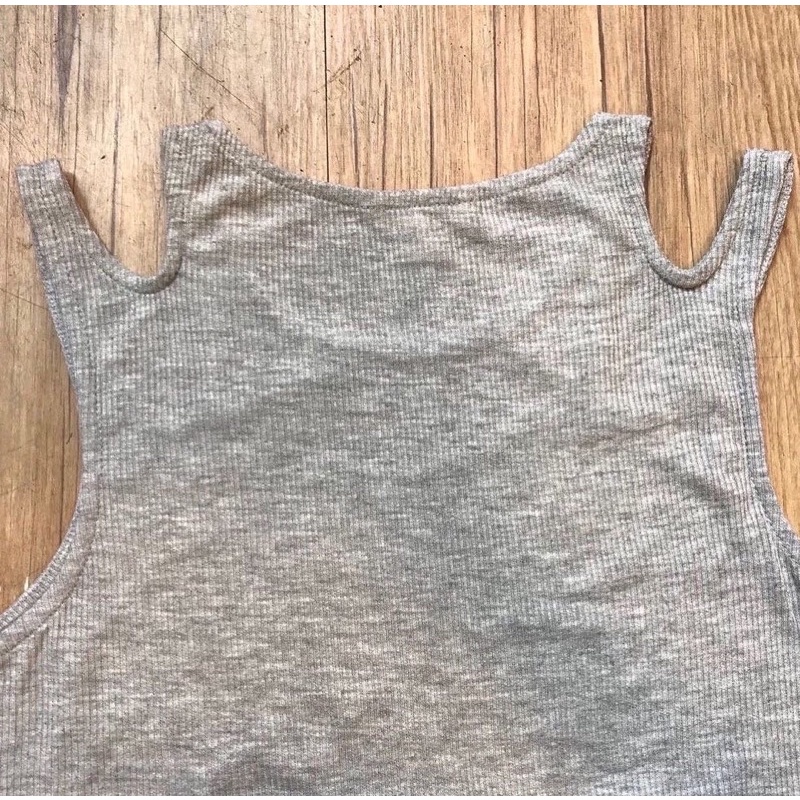 Áo tank top Aero••• dư xịn