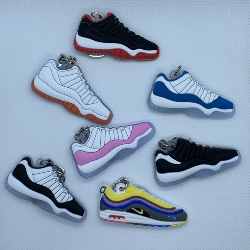 Móc khoá sneaker👟móc khoá  hình chiếc giầy 2D dẹt chất lượng cao