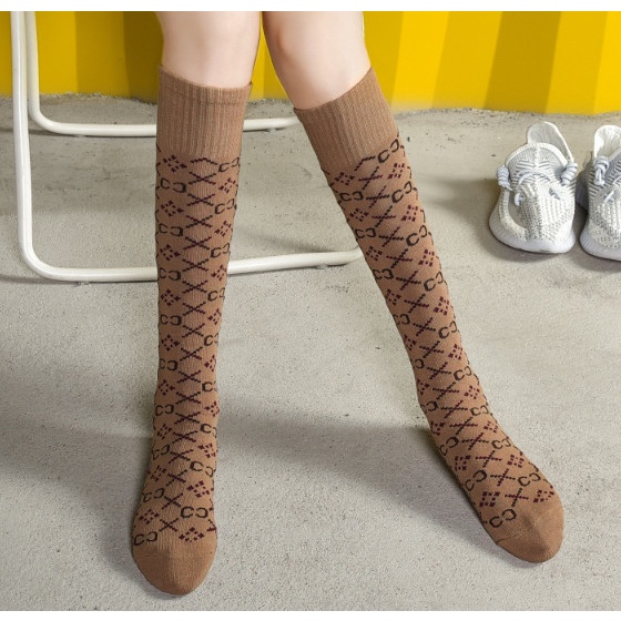Vớ Tất GUCCI siêu cao cổ phong cách trẻ trung, dễ thương và xinh xắn