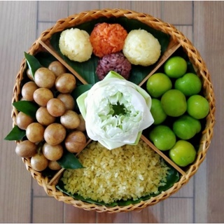 Mẹt tre cao cấp chia ngăn đựng đồ lễ