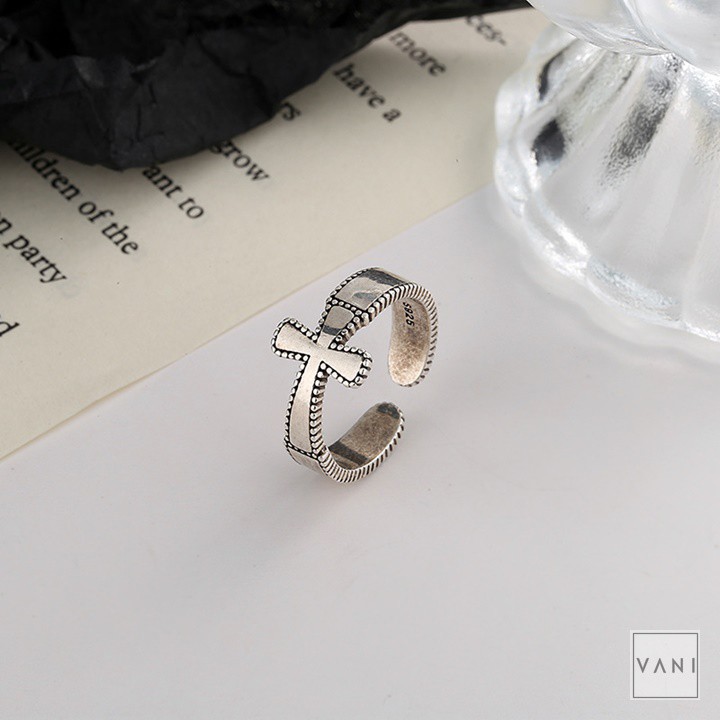 Nhẫn Bạc Thái Tròn Chữ Thập / Bản To Khắc Chữ Phong Cách Unisex - Vani Store [TS000495]