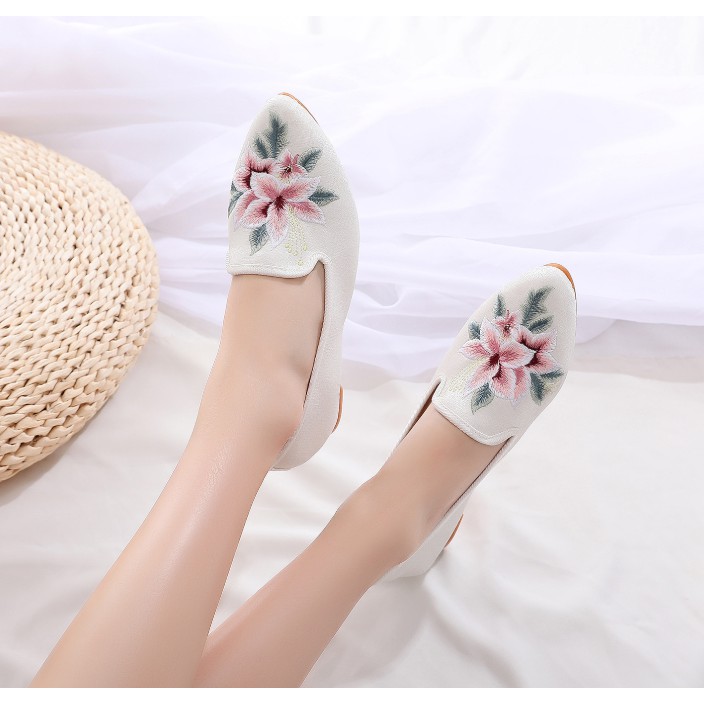 Giày thêu cổ trang nữ Tử Huyên