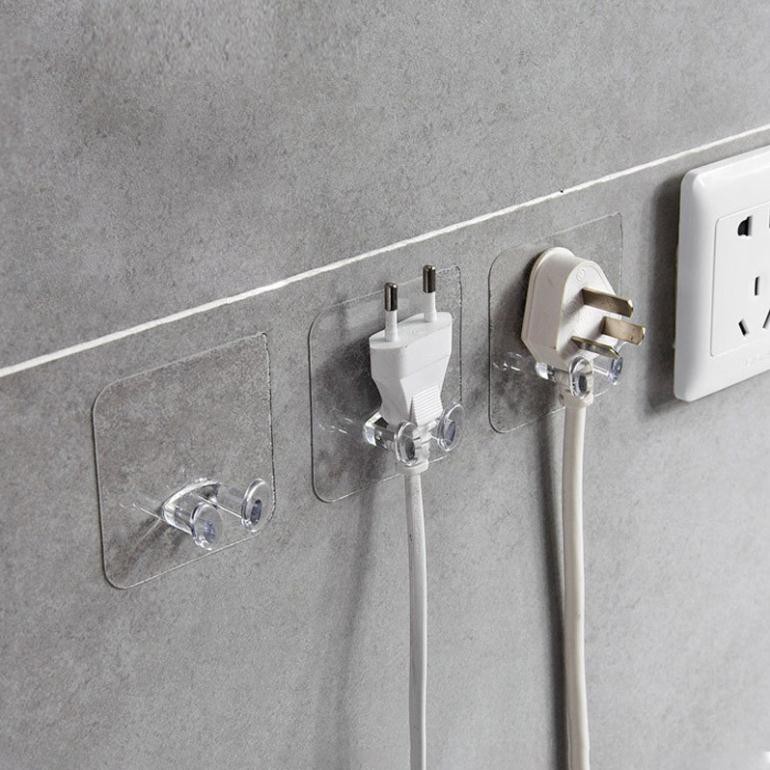Móc dán tường trao phích cắm điện trong suốt