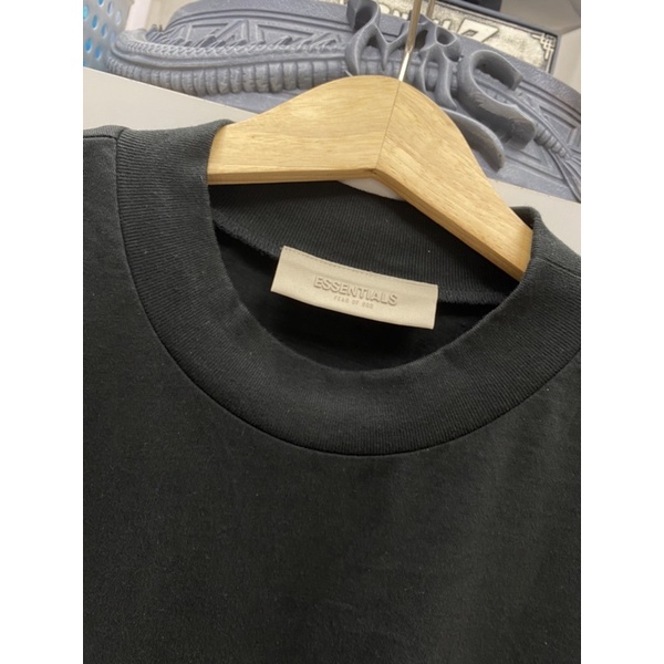 Áo thun Essential cổ tròn ss22 mới