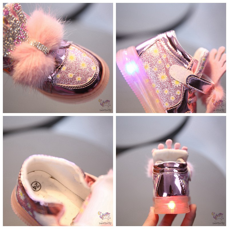 Giày thiết kế đèn LED phát sáng đáng yêu thời trang Hàn Quốc cho bé gái