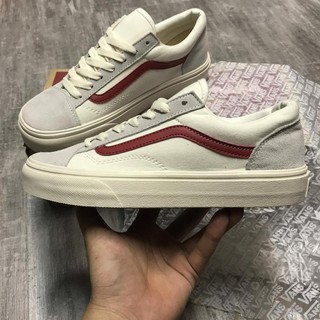 >ẢNH THẬT-HÀNG THẬT< Giày 36 trắng kẻ đỏ dành cho nam và nữ . Đôi giày không thể thiếu cho giới trẻ 2019