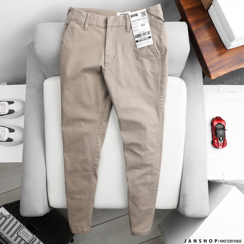 Quần Dài Kaki Trơn Đơn Giản Nhưng Thanh Lịch Với Form Dáng Slimfit