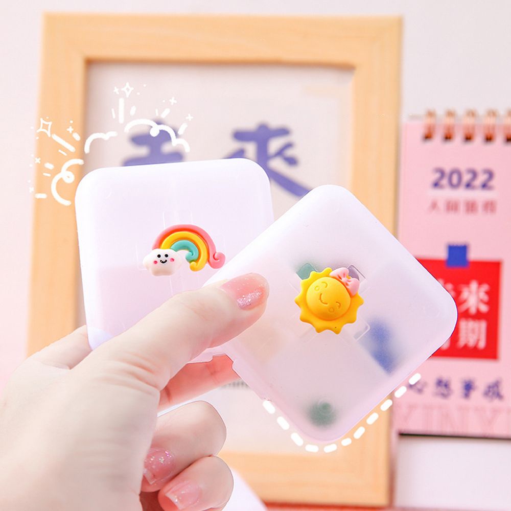 1 hộp đựng thuốc mini 4 ngăn họa tiết hoạt hình dễ thương