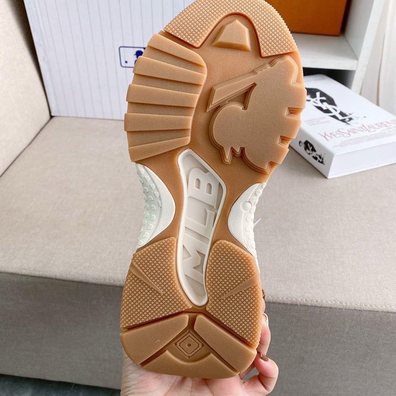 Giày thể thao sneaker Mlb Chunky high trắng đen đế nâu cổ thấp ảnh thật tự chụp
