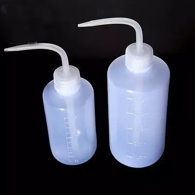 Bình xịt dạng tia - bình rửa - Bình tia nhựa 250ml vòi cong