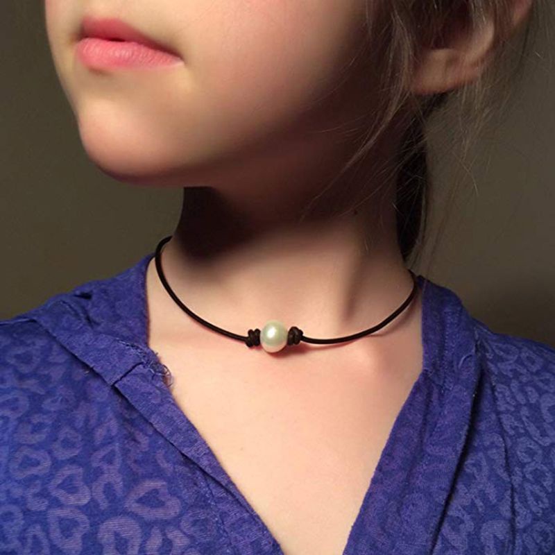 Vòng Cổ Choker Da Thật Màu Đen Đính Hạt Ngọc Trai Thủ Công ONERI Một Văn Hóa