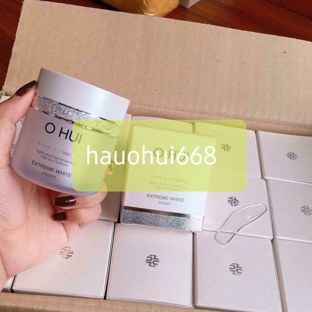 Kem trắng da và chống lão hóa OHUi EXTREME WHITE CREAM SNOW VITAMIN