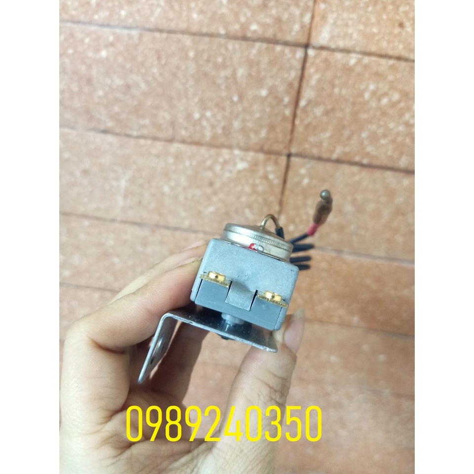 Rơ le khô chống cháy bình nóng lạnh 4 chân loại bắt ốc