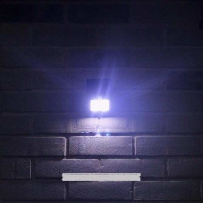 Đèn cảm biến năng lượng mặt trời 20 led siêu sáng