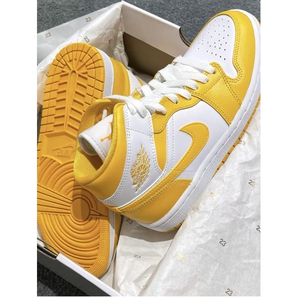 GIÀY THỂ THAO SNEAKER Nike Air Jordan 1 Mid 'Pollen' BQ6472-117