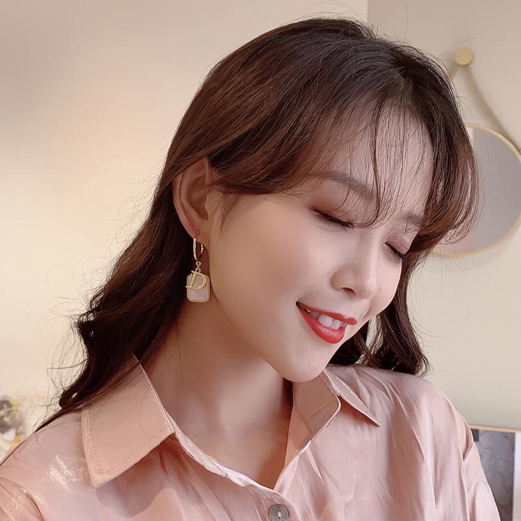 Southoreaegantfashionshelleearrings