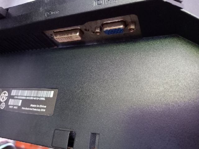 Màn hình Dell 22in mặt kính gương màu sắc đẹp mê ly | BigBuy360 - bigbuy360.vn