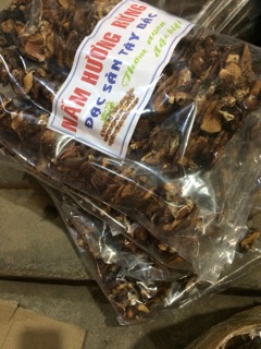 Combo 1 kg măng + 0.5 kg nấm