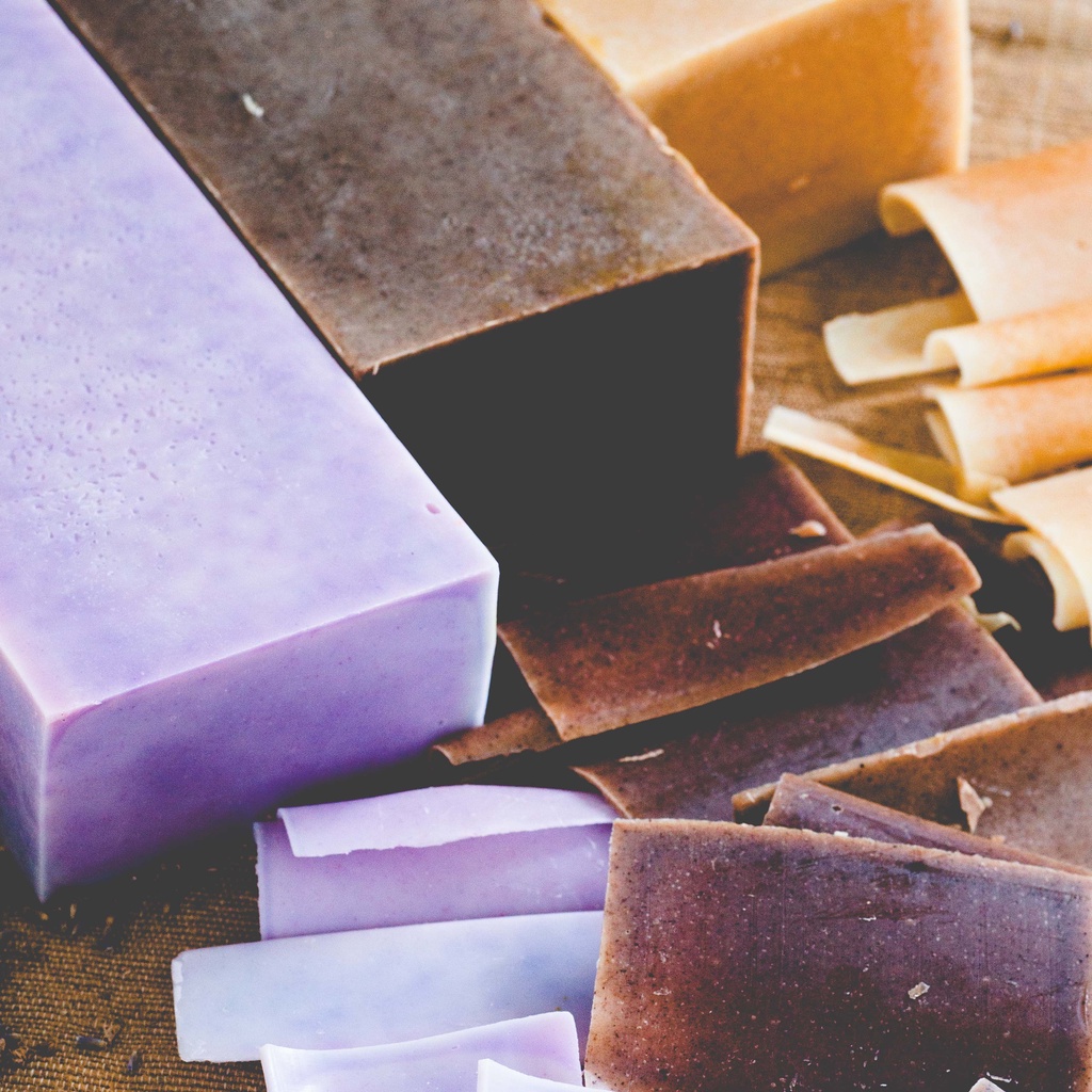 Xà phòng handmade Green Garden nguyên khối 16 loại  1.4 kg -  Bao bì giấy 100%